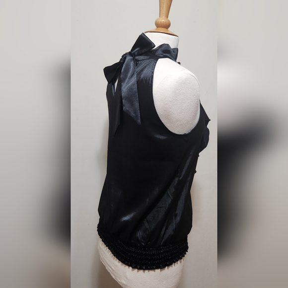 Black ruffle back bow tie haulter top - Picture 5 of 8